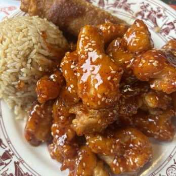 So Good China Restaurant - Spicy sesame chicken combination platter with fried rice and egg roll - Chinese Near Me - Blaine, Minnesota