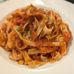 Macchina - Tagliatelle pomodoro