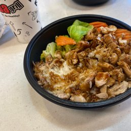 Raw vegetables and rice is hardly there. Very disappointing! Charge me for a mini bowl