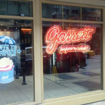 Garrett Popcorn Shops - Popcorn Shops Near Me - Chicago, Illinois
