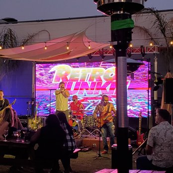Retro Junkie - Scar Tissue (RHCP cover band) - Cocktail Bars Near Me - Walnut Creek, California