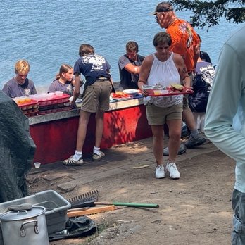 Cabbage Island Clambakes - Line up for food - Seafood Near Me - Boothbay Harbor, Maine Cabbage Island Clambakes - Line up for food - Seafood Near Me - Boothbay Harbor, Maine
