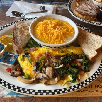 Black Bear Diner Independence - Diners Near Me - Independence, Missouri