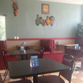 Lina's Mexican Restaurant - 4 booths and 4 tables - Tacos Near Me - Omaha, Nebraska Lina's Mexican Restaurant - 4 booths and 4 tables - Tacos Near Me - Omaha, Nebraska