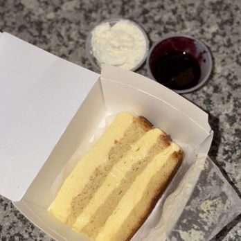 Bar 'Cino Newport - Limoncello Mascarpone Cake (complimentary) - Bars Near Me - Newport, Rhode Island