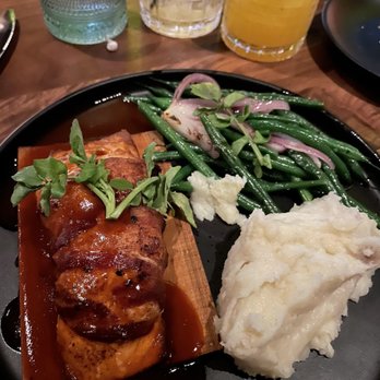 Julep Cast Iron Kitchen + Drink - Cedar Plank Salmon with garlic mashed potatoes and green beans - New American Near Me - Brea, California