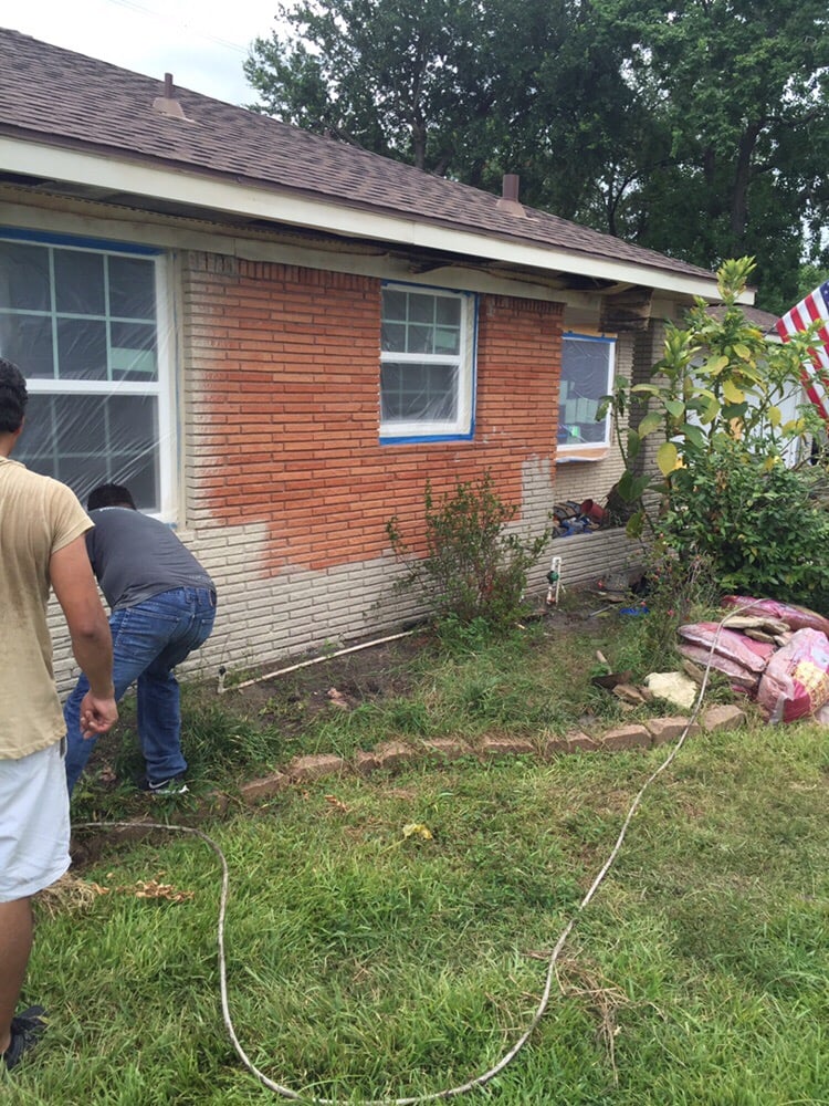 Slide of Metro Roofing