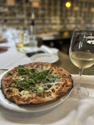 Los Olivos Wine Merchant & Cafe by null