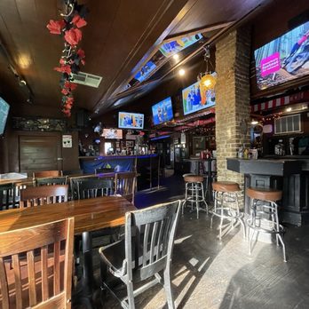The Tavern - 2nd Floor seating - Sports Bars Near Me - Austin, Texas