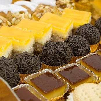 Pallares - Pasteleria francesa - Bakeries Near Me - Seville, SE