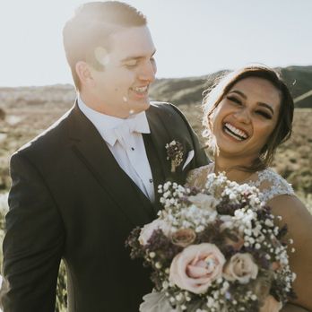 White Fig Designs - Boutonnière - Florists Near Me - Newhall, California