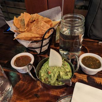 5 Tacos and Beers - Guacamole and chip - Tacos Near Me - Albany, California 5 Tacos and Beers - Guacamole and chip - Tacos Near Me - Albany, California