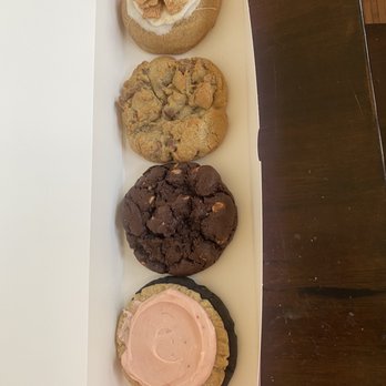 Crumbl - Morrisville - Neapolitan, peanut butter chocolate, chocolate chip, and Cinnamon Toast Crunch - Bakeries Near Me - Morrisville, North Carolina Crumbl - Morrisville - Neapolitan, peanut butter chocolate, chocolate chip, and Cinnamon Toast Crunch - Bakeries Near Me - Morrisville, North Carolina
