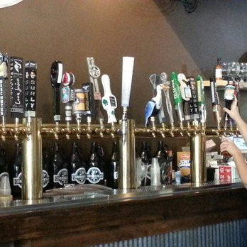 Common Man Tap & Table - Taps - Pubs Near Me - Ellsworth, Wisconsin