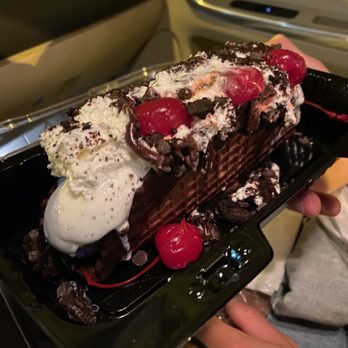Dessert Dealer - Cookie Monster - Desserts Near Me - Chicago, Illinois Dessert Dealer - Cookie Monster - Desserts Near Me - Chicago, Illinois
