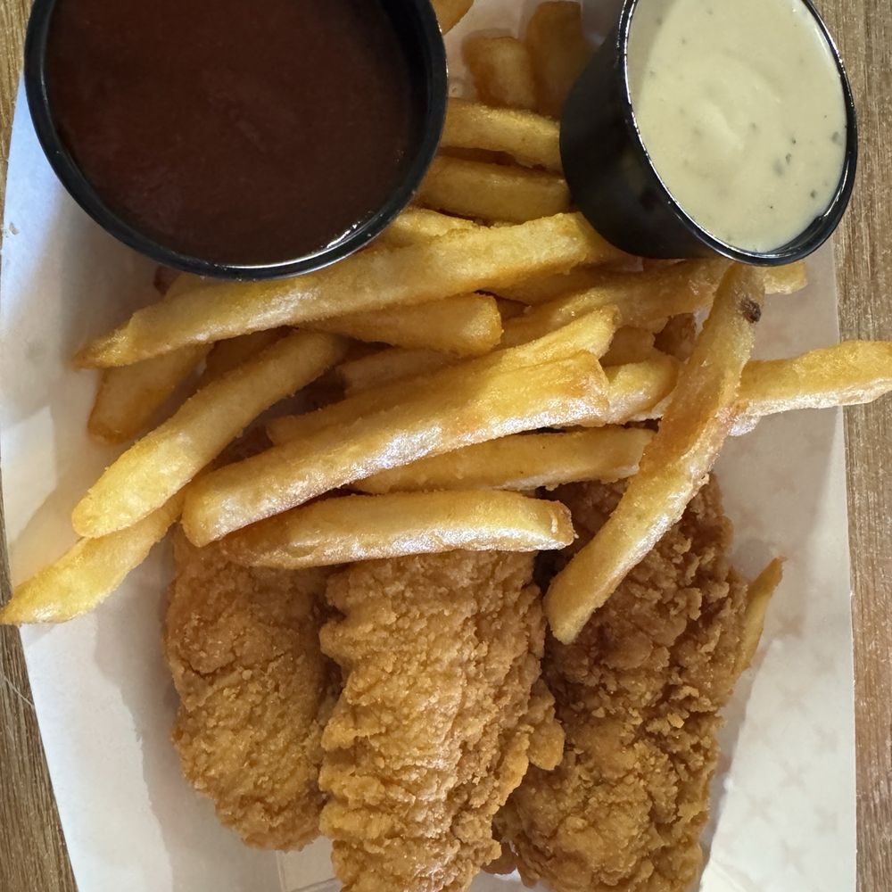 Middlegate Station - Chicken tenders with fries - American Near Me - Fallon, Nevada Middlegate Station - Chicken tenders with fries - American Near Me - Fallon, Nevada