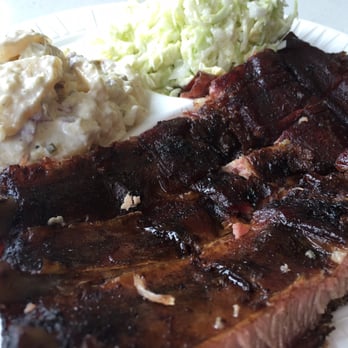 BBQ Country - Ribs with potato salad and coleslaw - Barbeque Near Me - Warrenton, Virginia BBQ Country - Ribs with potato salad and coleslaw - Barbeque Near Me - Warrenton, Virginia