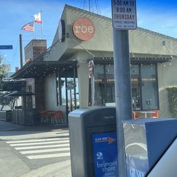 Exterior photo of Roe Seafood Market - Long Beach, California Exterior photo of Roe Seafood Market - Long Beach, California