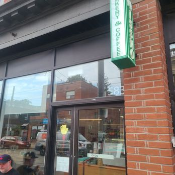 Issho Bakery - Outside - Bakeries Near Me - Toronto, Ontario Issho Bakery - Outside - Bakeries Near Me - Toronto, Ontario