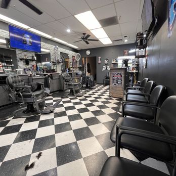 Sun City Barber Shop - Barbers Near Me - Sun City, California Sun City Barber Shop - Barbers Near Me - Sun City, California