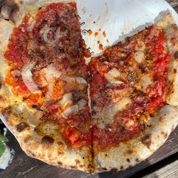 Dos Cabezas Wineworks - Pancetta Pizza - Wineries Near Me - Sonoita, Arizona Dos Cabezas Wineworks - Pancetta Pizza - Wineries Near Me - Sonoita, Arizona
