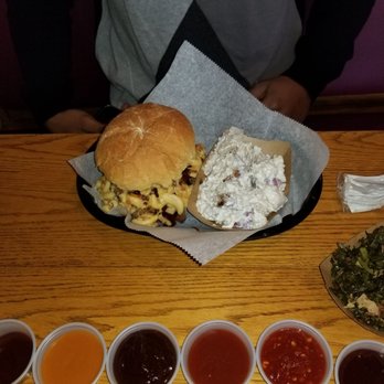 The Pig Rig BBQ - Pigmac sandwich. Pulled pork with mac and cheese - Barbeque Near Me - Wallingford, Connecticut