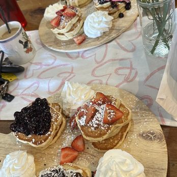 Comfort Cafe - Pancake flight - Breakfast & Brunch Near Me - San Antonio, Texas