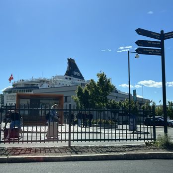 DFDS Seaways - Again by the taxis. - Ferries Near Me - Oslo, 03