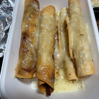 Illegal Pete's Northside - Chicken and beef taquitos - Mexican Near Me - Denver, Colorado