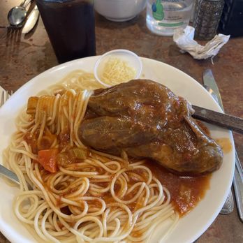 Sunflower Cafe - Lamb shank with Spaghetti - Cafes Near Me - Fort Myers Beach, Florida Sunflower Cafe - Lamb shank with Spaghetti - Cafes Near Me - Fort Myers Beach, Florida