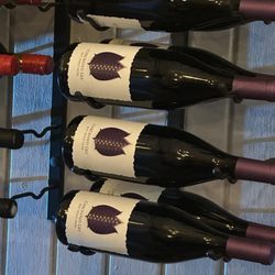 Gonzalez Sea Food Restaurant - Pinot noir