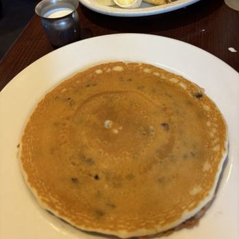 3rd Coast Cafe - Buttermilk Pancakes with Blueberries - Breakfast & Brunch Near Me - Chicago, Illinois