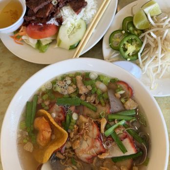 Mi La Cay - Bò Nướng Sả and Hủ Tiếu La Cay Thập Cẩm -- two excellent choices at Mi La Cay. - Vietnamese Near Me - Silver Spring, Maryland