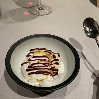 Canlis - New American Near Me - Seattle, Washington