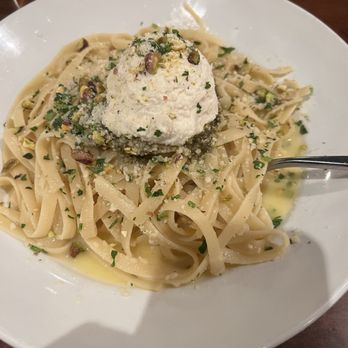 Quatro's - Lemon pesto ricotta fettuccine - Italian Near Me - Monroe, Michigan