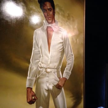 Graceland - Epic artwork! - Museums Near Me - Memphis, Tennessee Graceland - Epic artwork! - Museums Near Me - Memphis, Tennessee