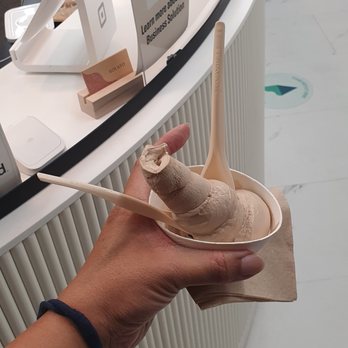 Solato - a person holding a plate of food - Ice Cream & Frozen Yogurt Near Me - Toronto, Ontario Solato - a person holding a plate of food - Ice Cream & Frozen Yogurt Near Me - Toronto, Ontario