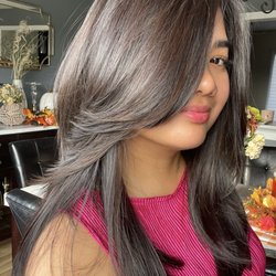 La Petite Salon