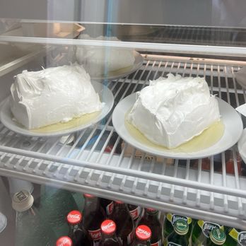 Cullum's Attaboy - Merengue dessert - Breakfast & Brunch Near Me - San Antonio, Texas