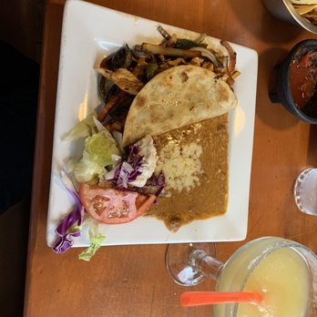 Plaza Agave - a plate of food and drinks - Mexican Near Me - Chagrin Falls, Ohio