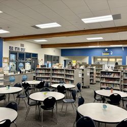 Lake Forest Elementary School - Library