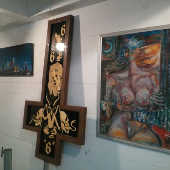 Lisa Derrick Fine Arts - Objets d'Arts in the La Bas - Art Galleries Near Me - Los Angeles, California