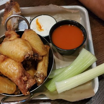 TapHouse 41 - Chicken wings with sauce on the side - Burgers Near Me - Sioux Falls, South Dakota