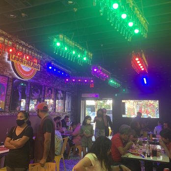 Desvelados - interior dining room - Mexican Near Me - Glendale, California