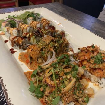 A La Diabla Sushi - 6 Roll Sushi Platter - Sushi Bars Near Me - North Hills, California