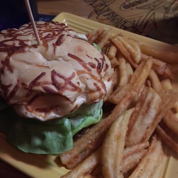 Salmon River Brewery - Elk burger - Restaurants Near Me - McCall, Idaho