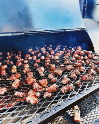 Ford's BBQ Oakhurst by null