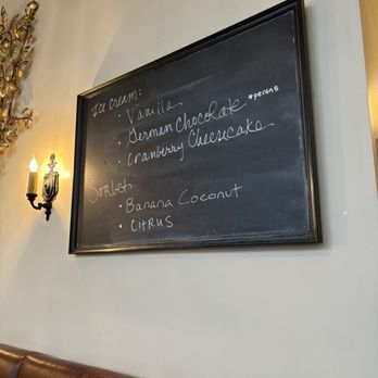 Tilikum Place Cafe - New American Near Me - Seattle, Washington