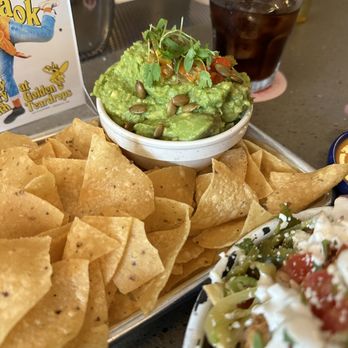 Lonesome Rose - Logan Square - guac - Bars Near Me - Chicago, Illinois