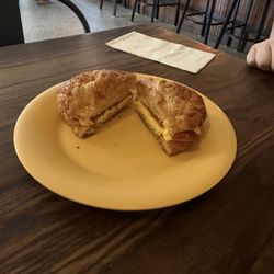 The Sun Shoppe Cafe - Breakfast croissant